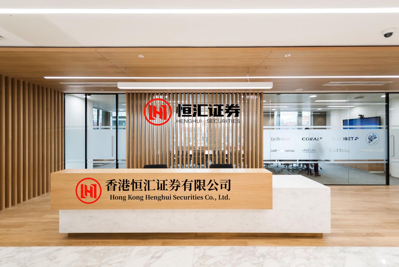 聚富配资 罗永浩直播谈“西贝预制菜风波”：不反对预制菜，直播关闭打赏并暂时下架商品